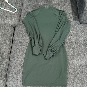 Susana Monaco Green Mock Neck Sheath Dress